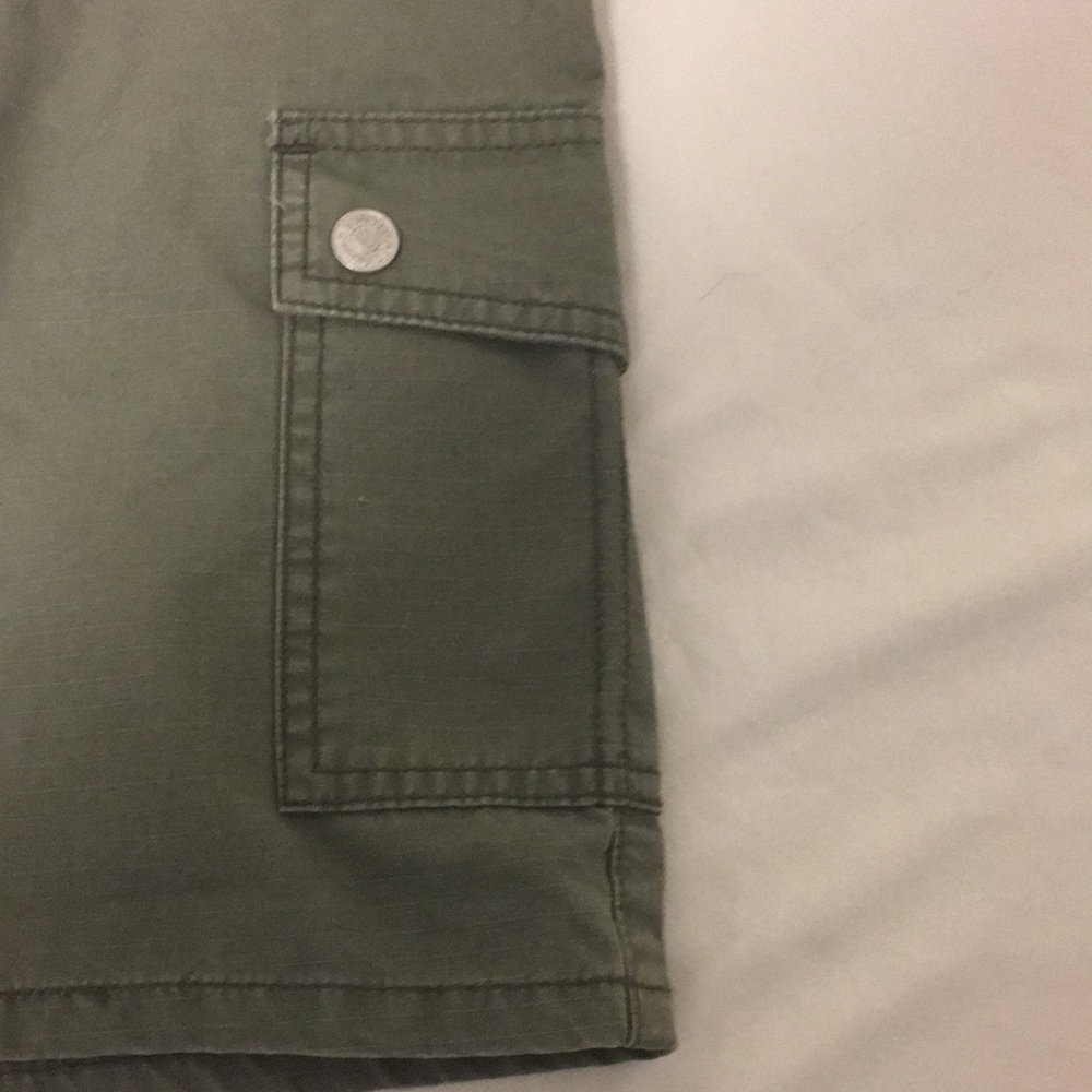 Shorts - Picture 3 of 5